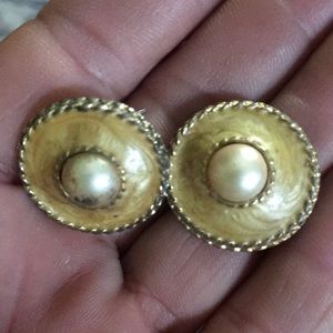 Vintage pearl earrings